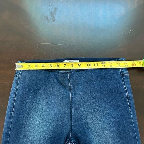 Free People Women’s Dark Wash Flare Penny Pull On Jeans Size 29 - Picture 10 of 15